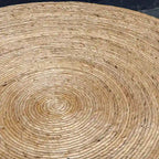 Tavolino rotondo in legno naturale