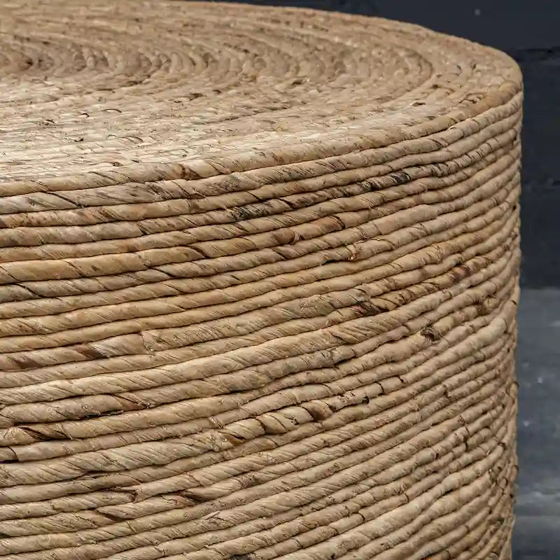Tavolino rotondo in legno naturale